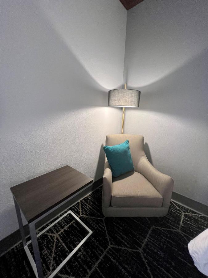 King Room with Sofa Bed at La Quinta Inn & Suites by Wyndham Big Spring