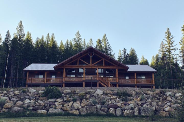| Glacier Outdoor Center