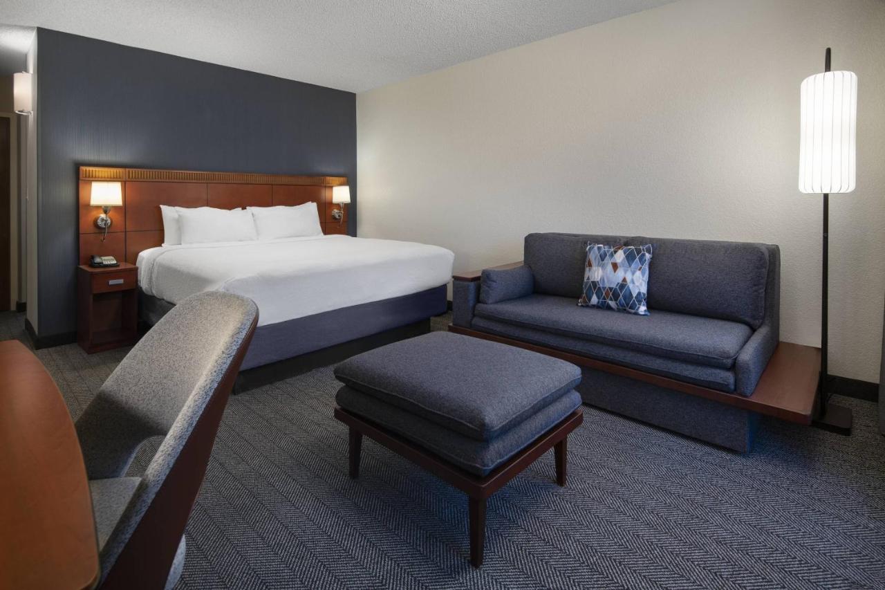  | Courtyard By Marriott Palm Springs