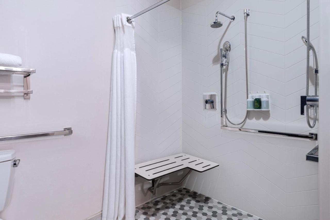 King Room at Fairfield Inn and Suites by Marriott Denton