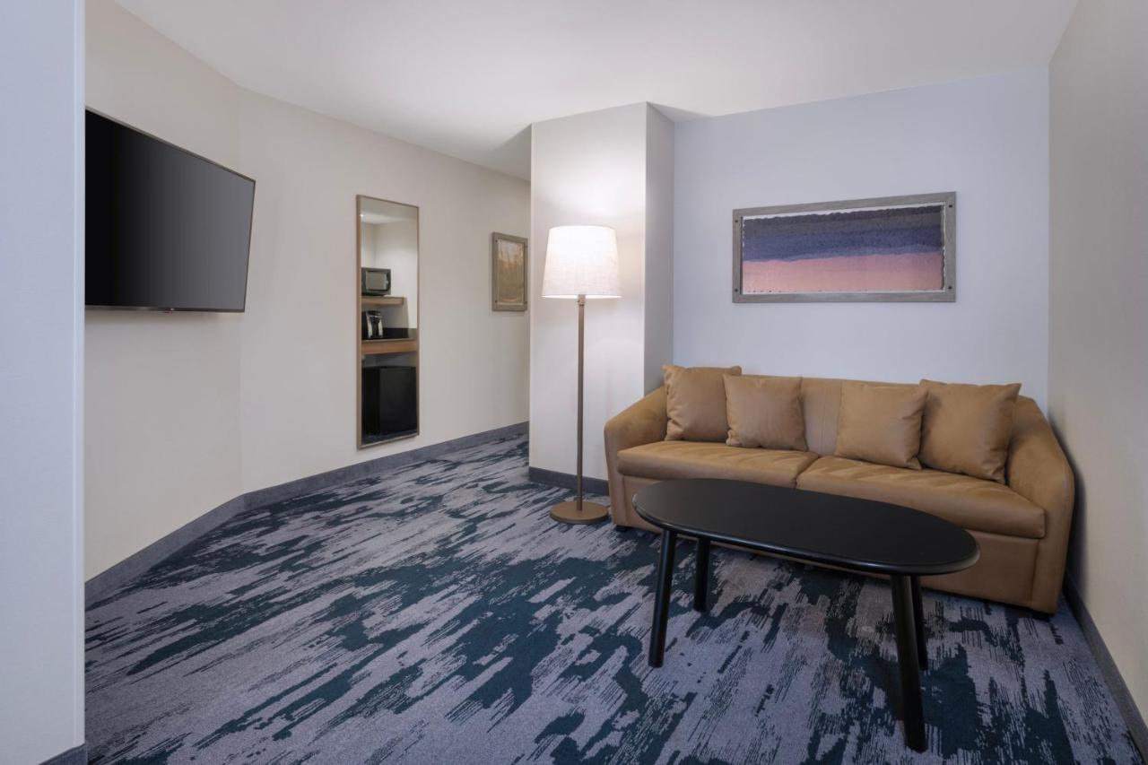 King Studio with Sofa Bed at Fairfield Inn and Suites by Marriott Denton