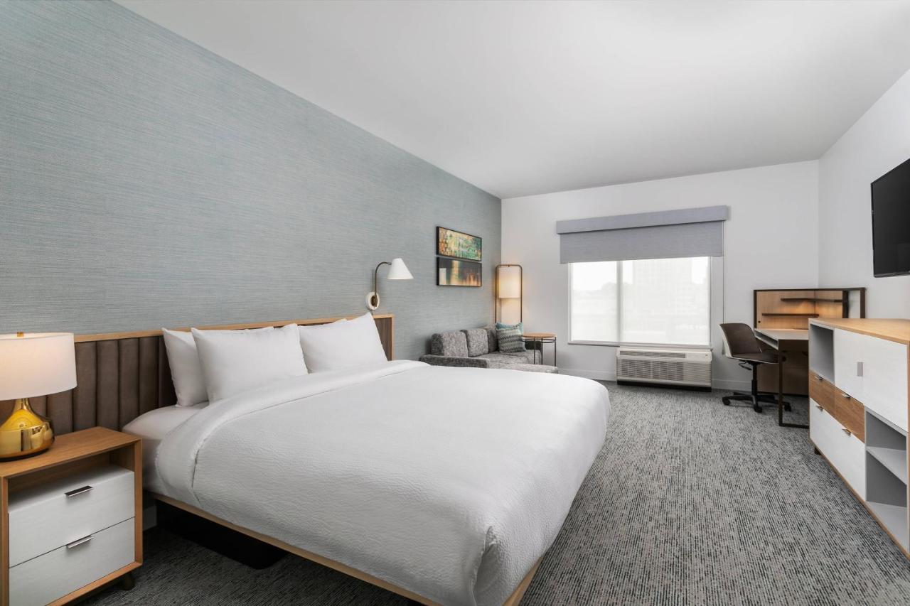 King Studio with Sofa Bed and Adapted Tub - Mobility Accessible at TownePlace Suites by Marriott Nashville Midtown