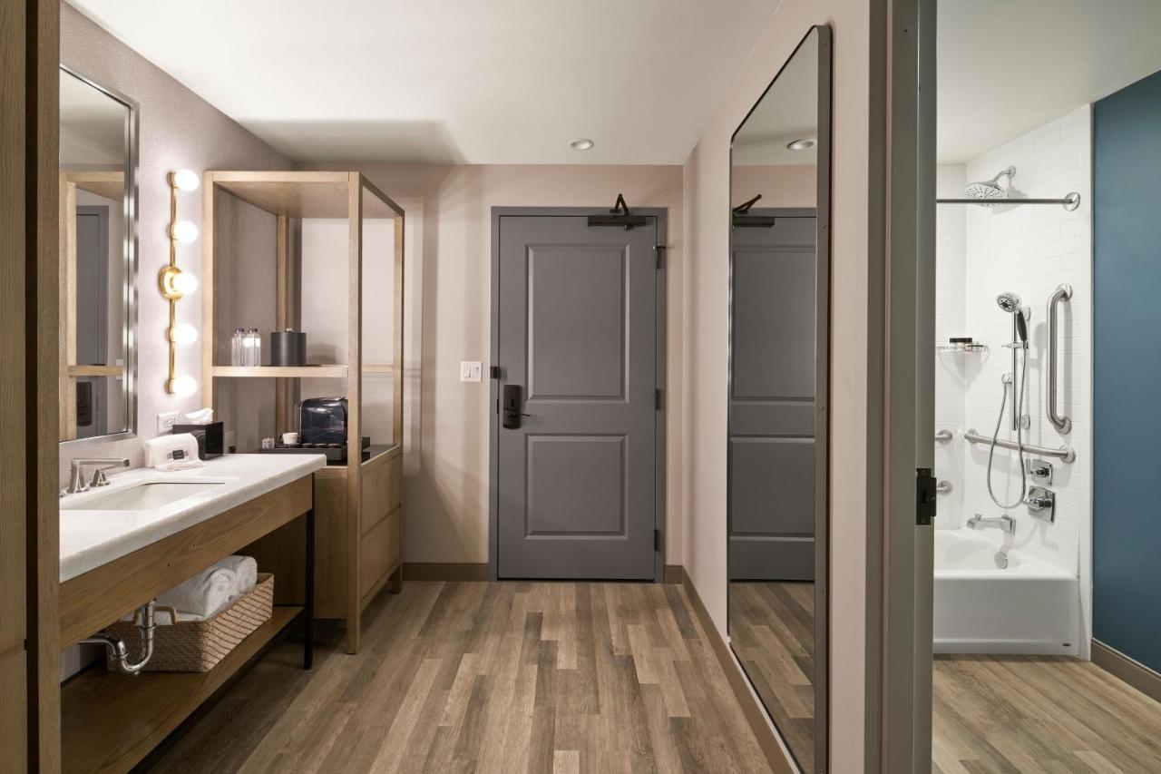 Standard Guest Room with 2 Queen Bed at The Memphian, a Tribute Portfolio Hotel