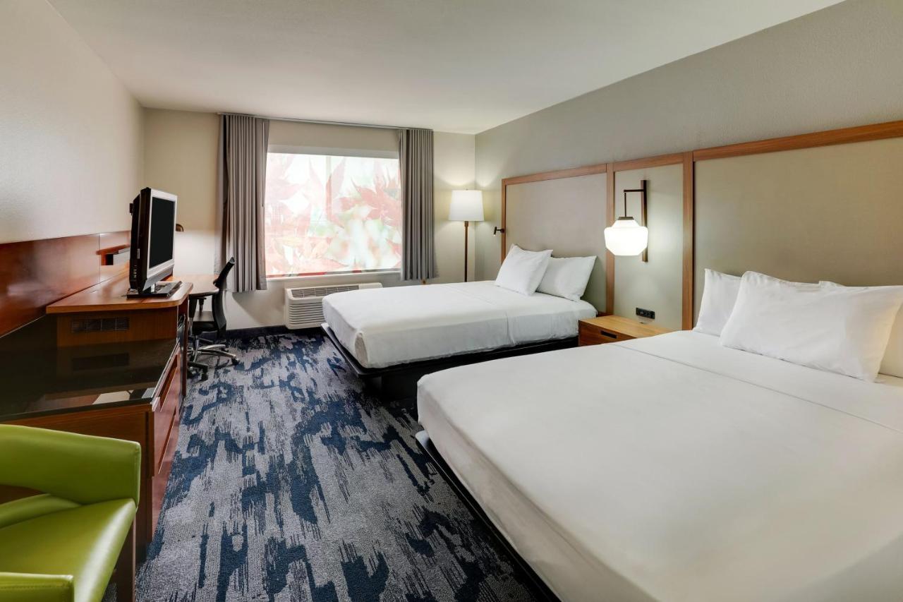 | Fairfield Inn by Marriott Las Colinas