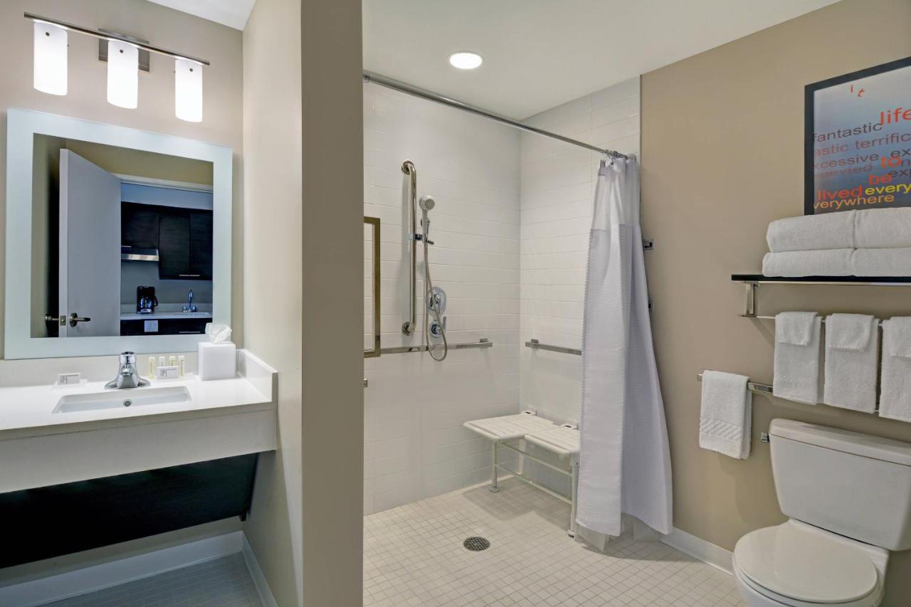 1 Bedroom Suite, 1 Queen, Sofa bed at TownePlace Suites by Marriott Indianapolis Downtown