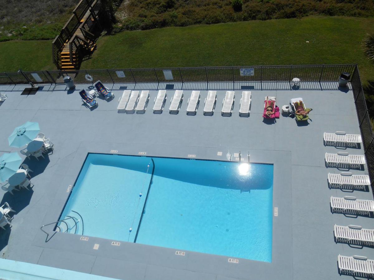  | Tropical Seas Hotel