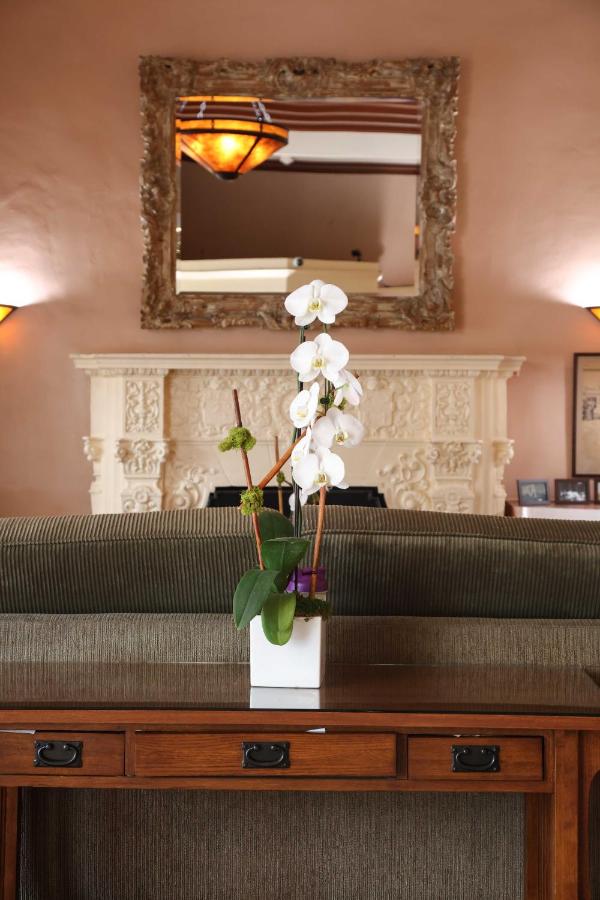  | Hotel Carmel Santa Monica
