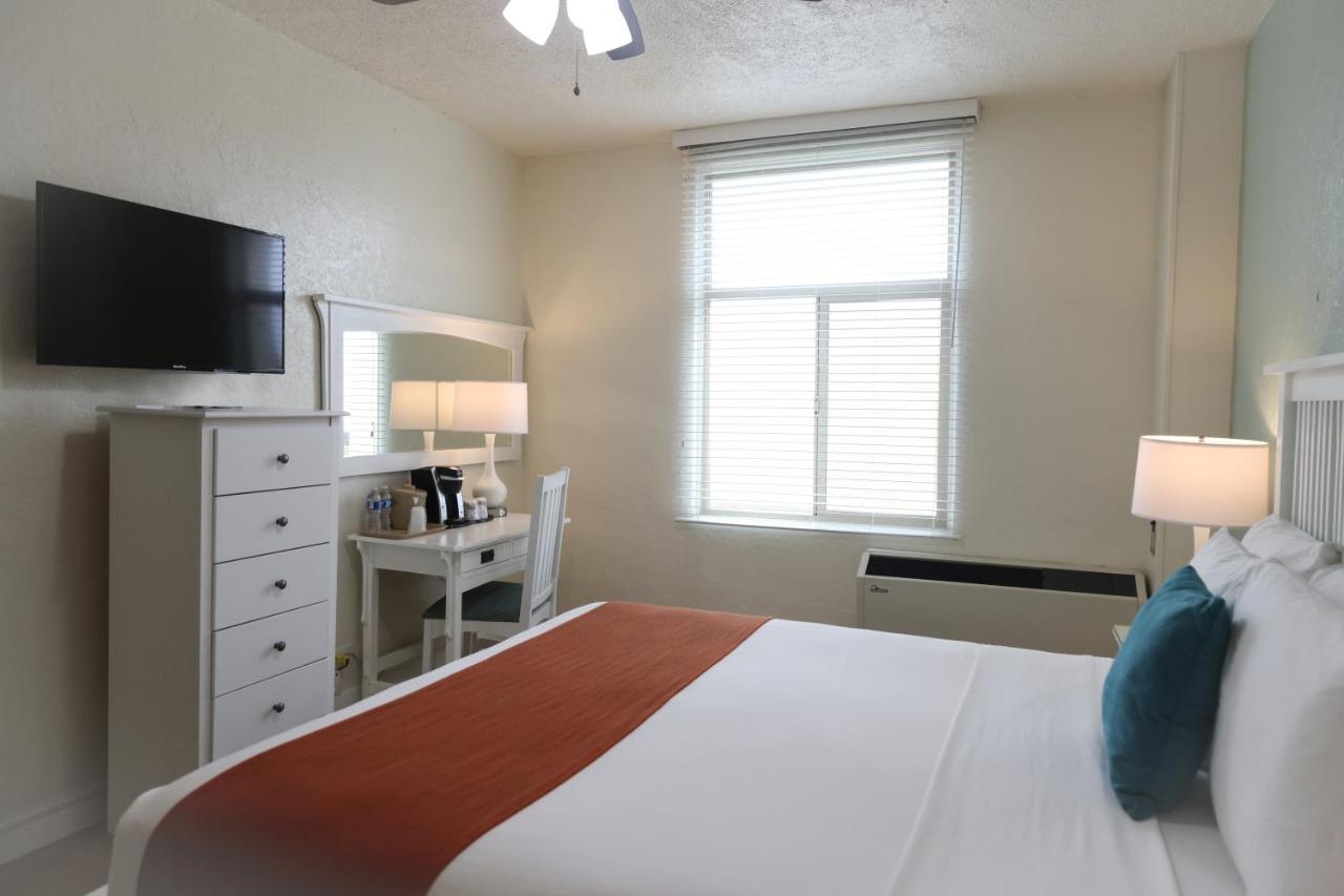  | Hotel Carmel Santa Monica