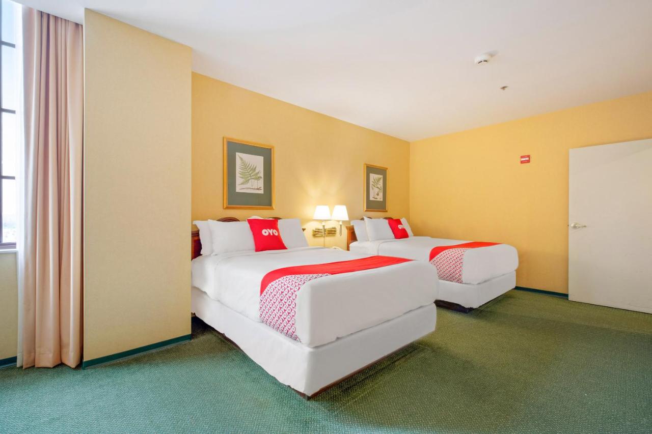  | OYO Hotel St Louis Downtown City Center MO