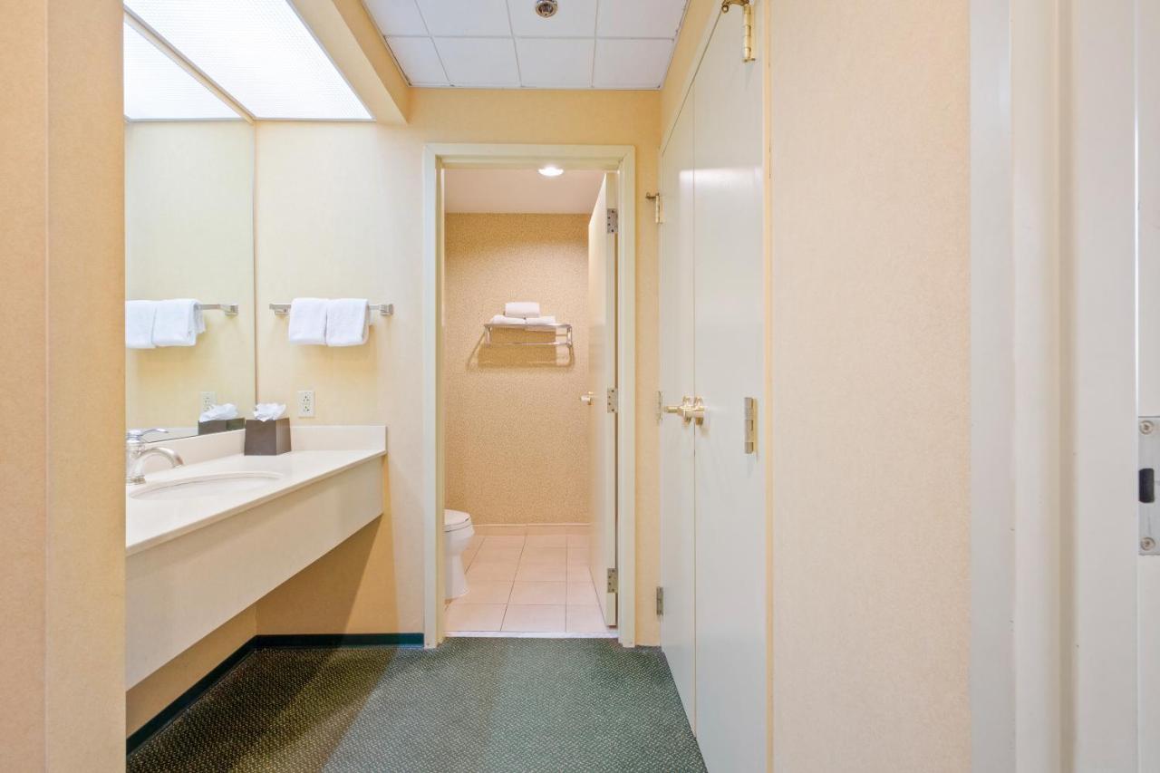  | OYO Hotel St Louis Downtown City Center MO