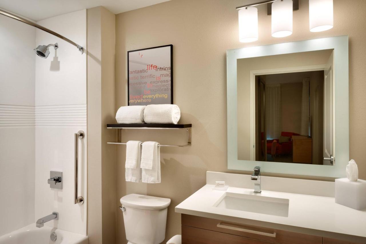 Queen Studio at Towneplace Suites by Marriott Clovis