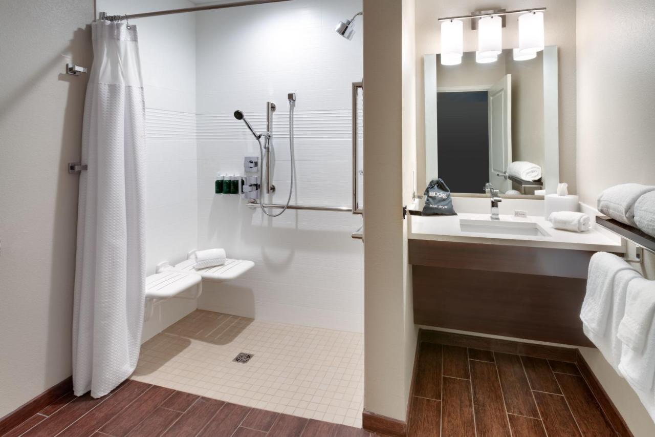 One-Bedroom Queen Suite with Sofa Bed at Towneplace Suites by Marriott Clovis