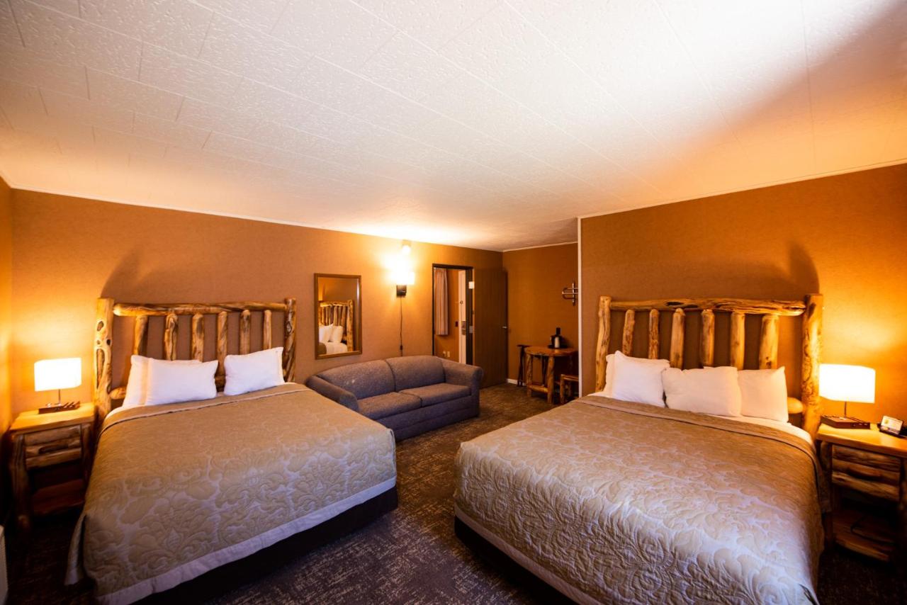 Two-Bedroom Suite - Non-Smoking (8 Adults) at Super 8 by Wyndham Bridgeview of Mackinaw City
