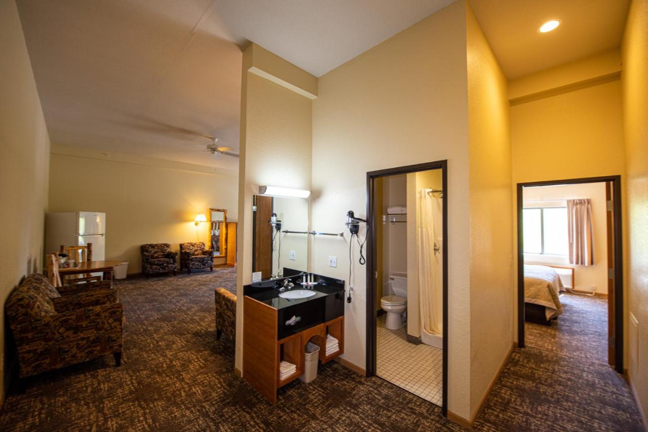 Two-Bedroom Suite - Non-Smoking (10 Adults) at Super 8 by Wyndham Bridgeview of Mackinaw City