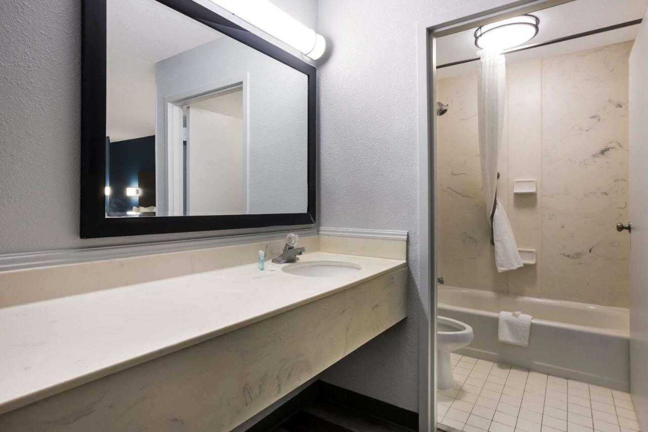  | OYO Hotel Hinesville Oglethorpe