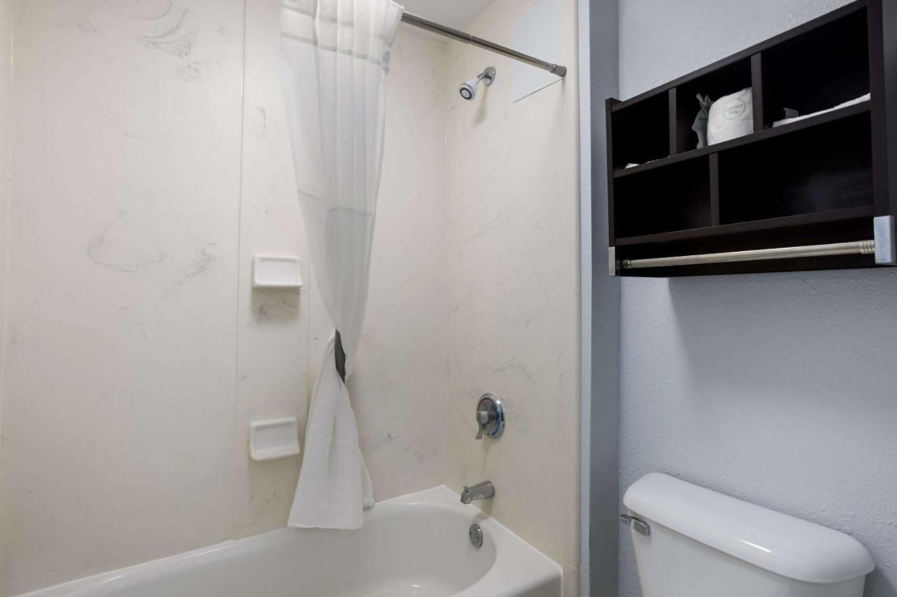  | OYO Hotel Hinesville Oglethorpe