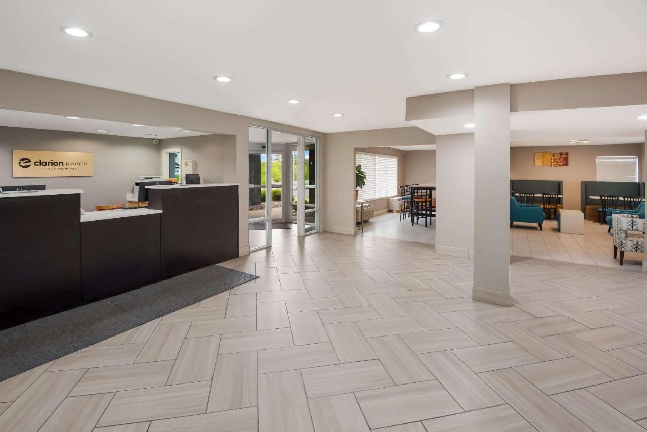 | Clarion Pointe Indianapolis Northeast