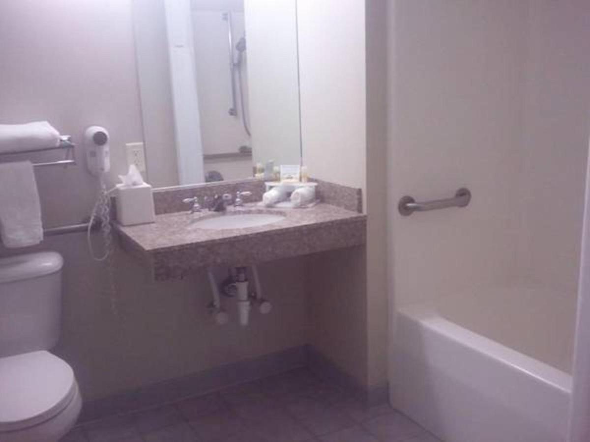 | Quality Inn & Suites Schoharie near Howe Caverns