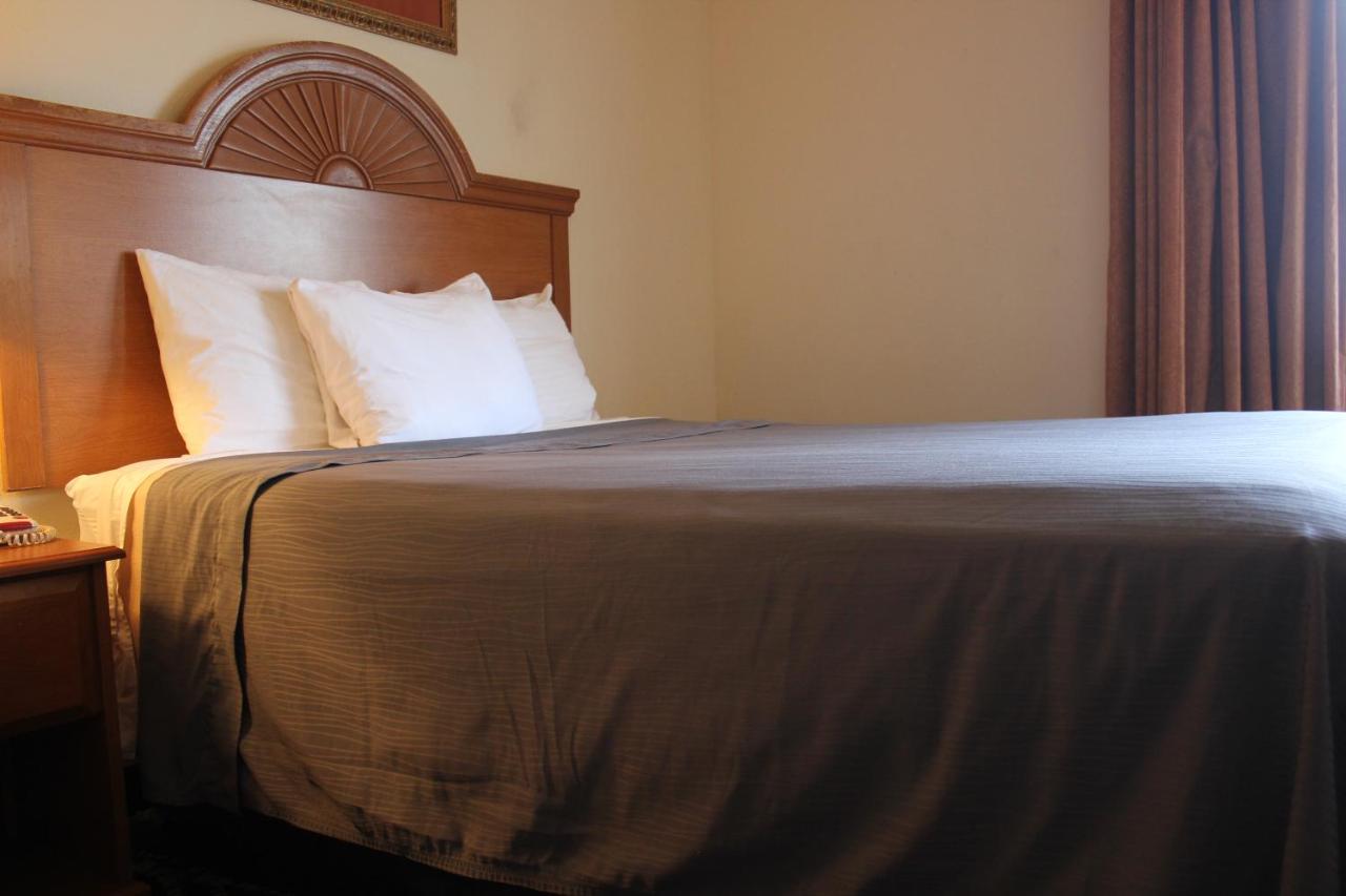 | Heritage Inn and Suites