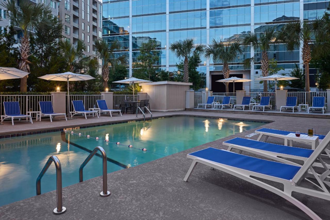  | Holiday Inn Express & Suites Charleston DWTN -Westedge, an IHG Hotel