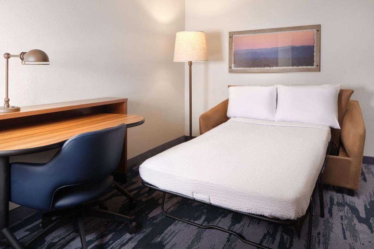 | Fairfield Inn & Suites by Marriott Jacksonville