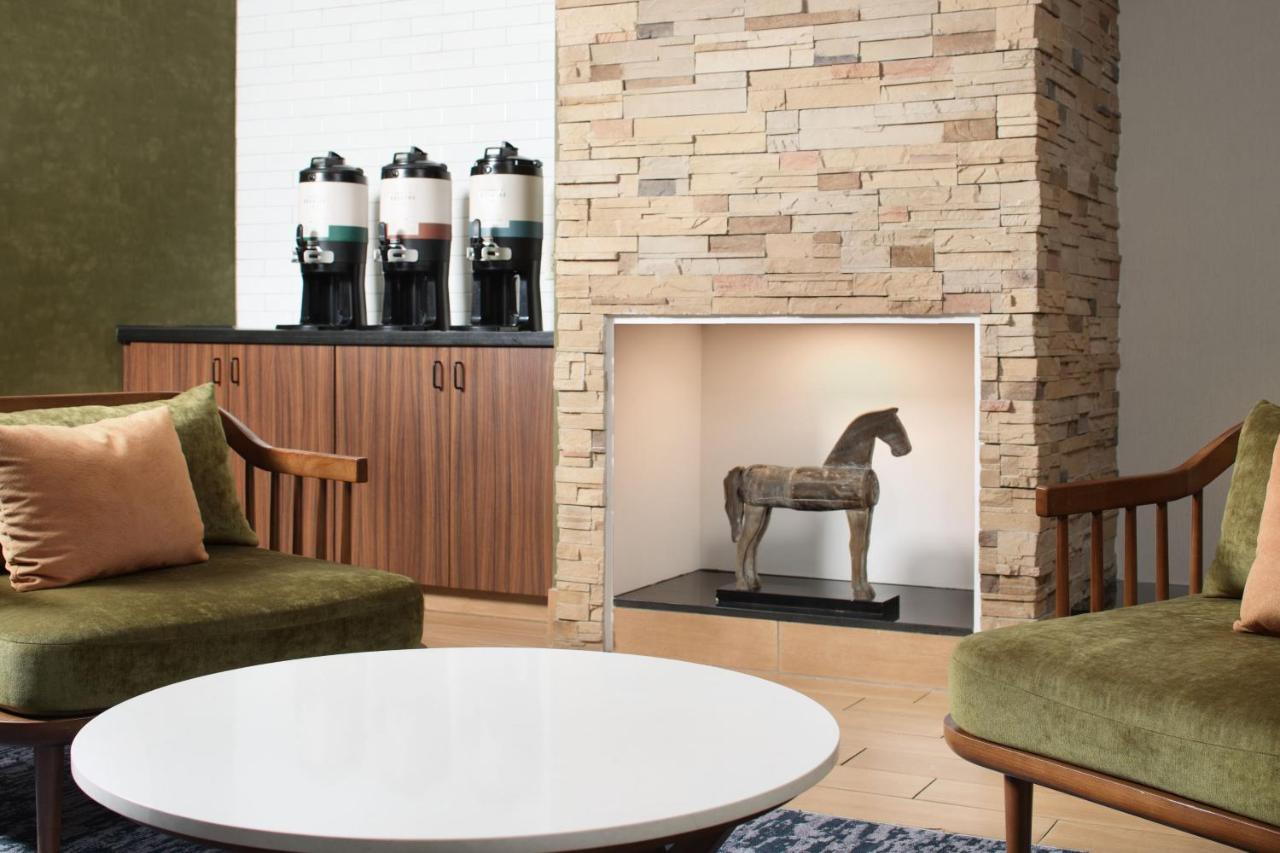 | Fairfield Inn & Suites by Marriott Jacksonville