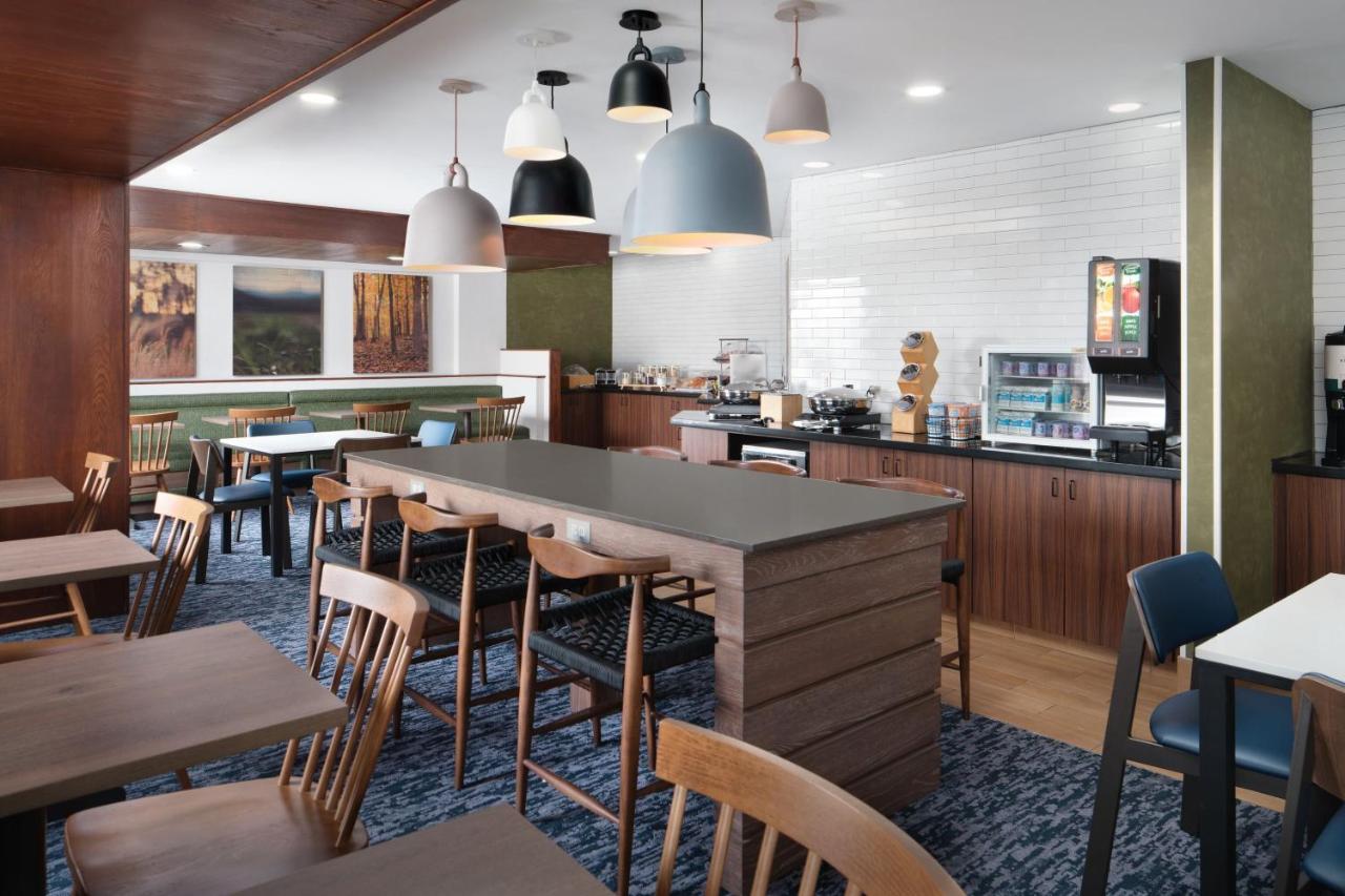 | Fairfield Inn & Suites by Marriott Jacksonville