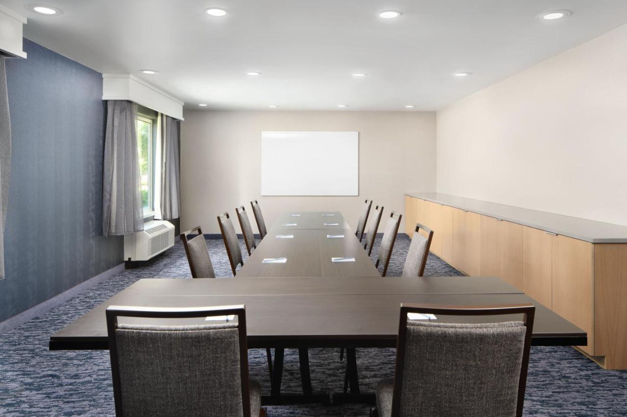 | Fairfield Inn & Suites by Marriott Jacksonville