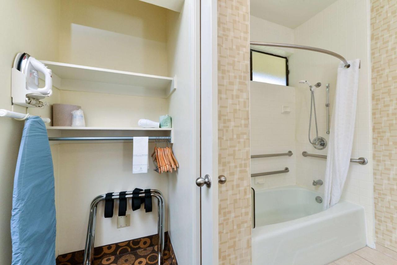 Double Room with Two Double Beds - Disability Access at Best Western Corte Madera Inn