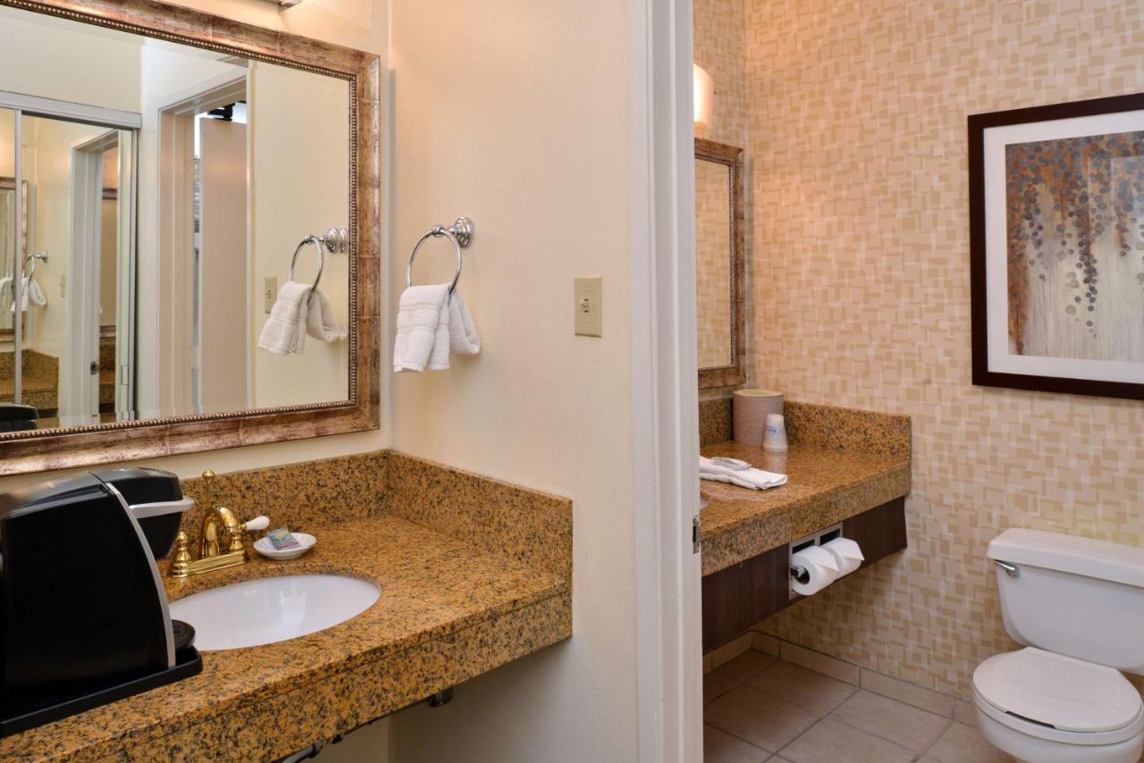 King Room - Disability Access at Best Western Corte Madera Inn