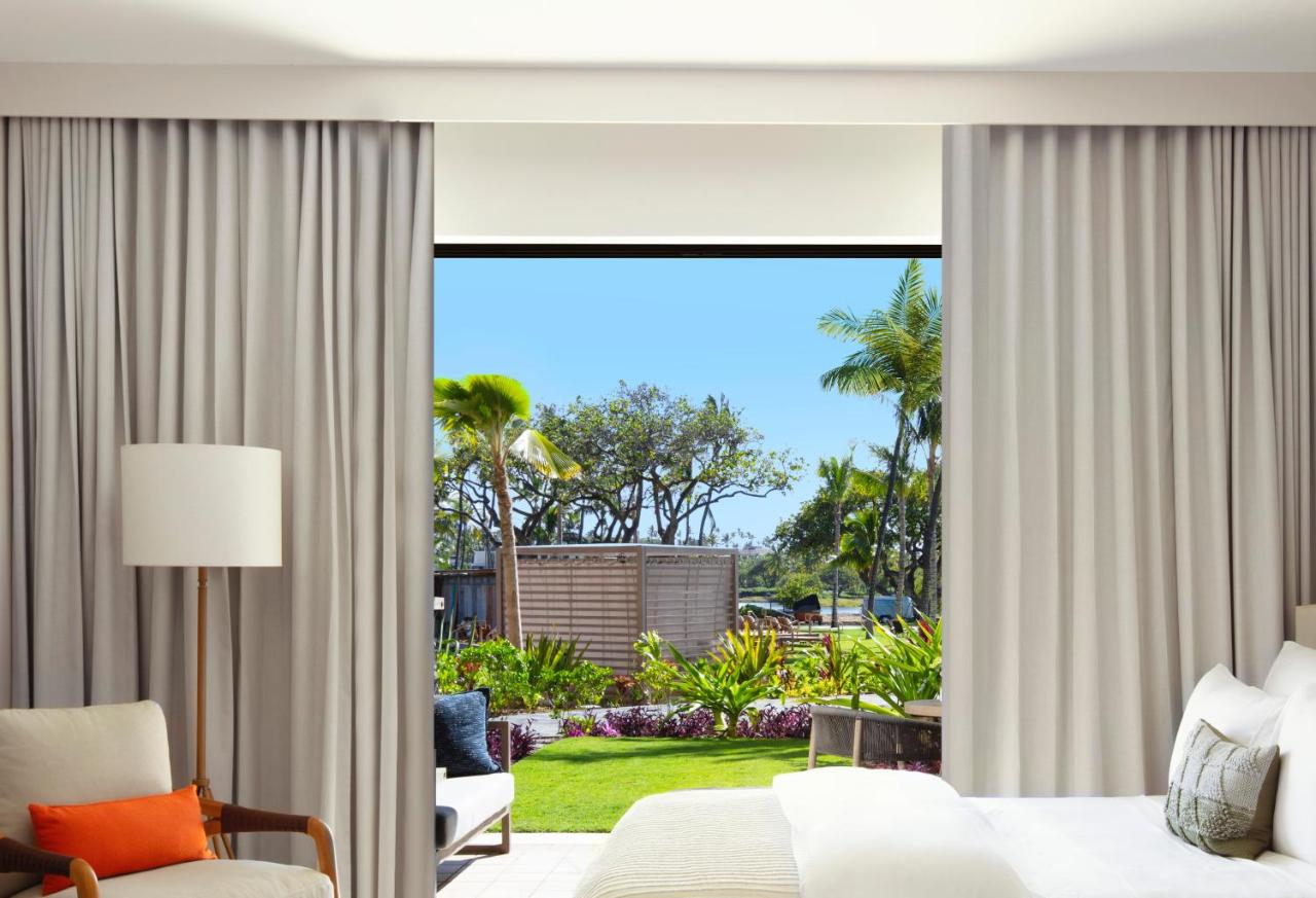 | Mauna Lani, Auberge Resorts Collection