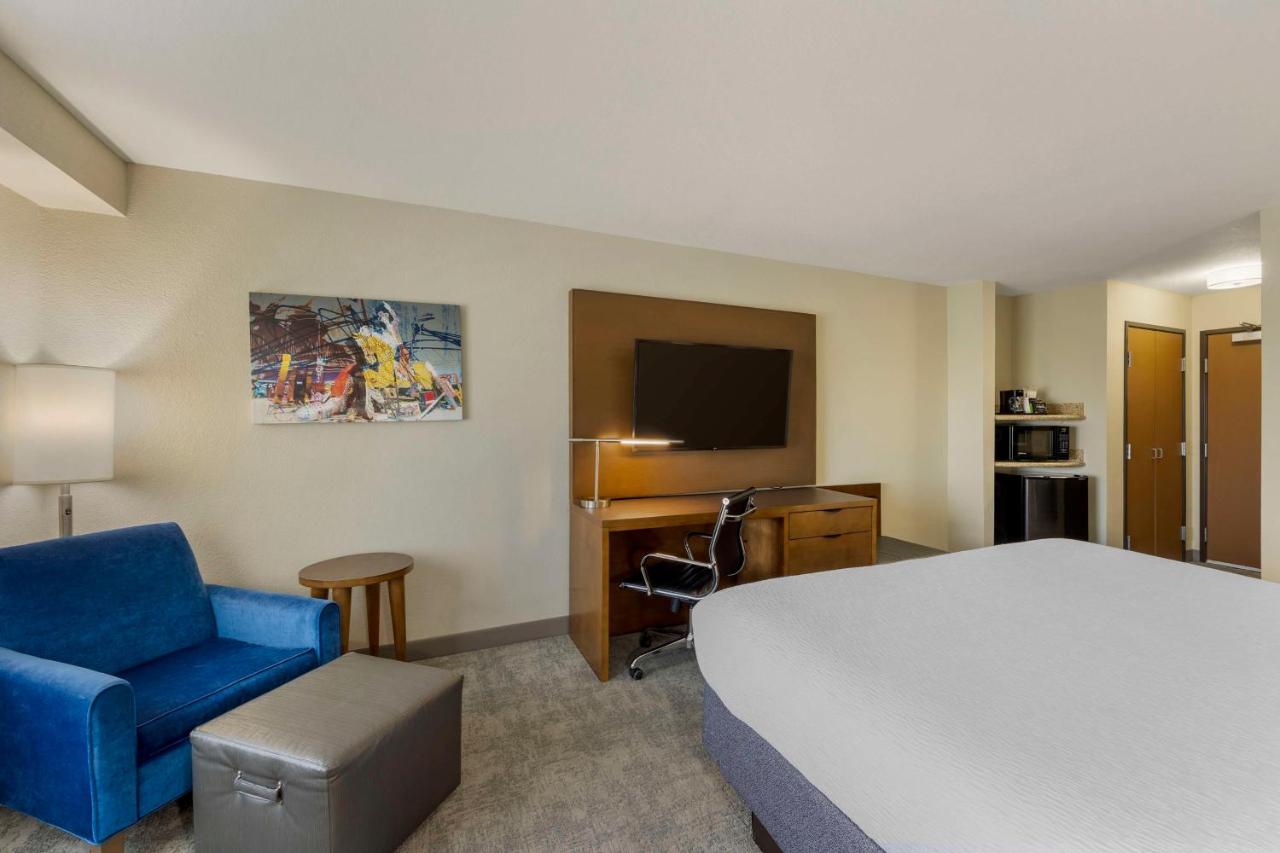  | Best Western Plus Henderson Hotel