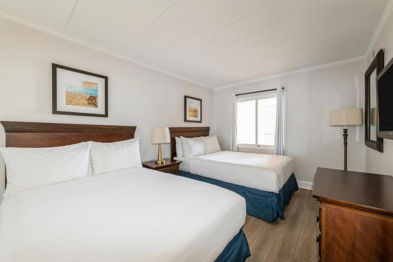Three-Bedroom Suite at Marigot Beach Suites - Oceanfront