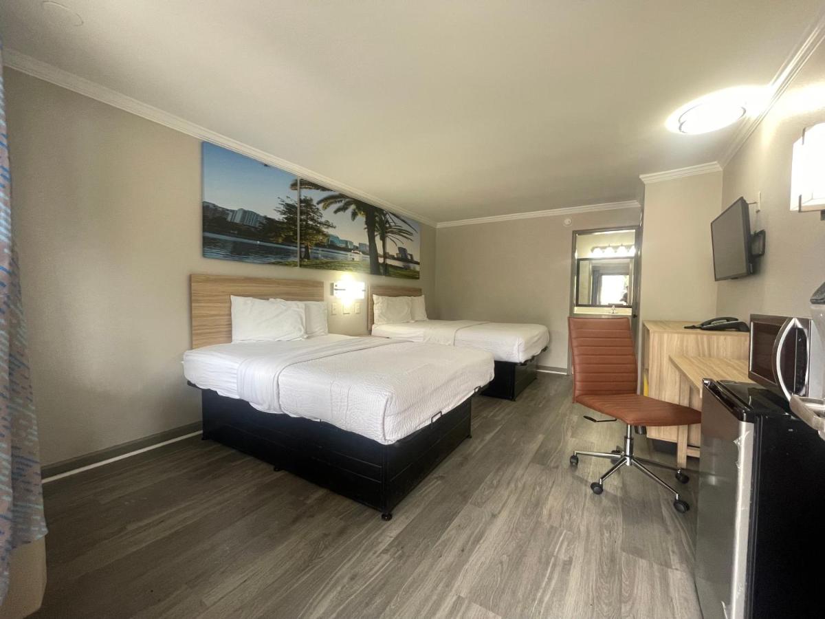 Double Room with Two Double Beds - Non-Smoking at Days Inn by Wyndham Slidell