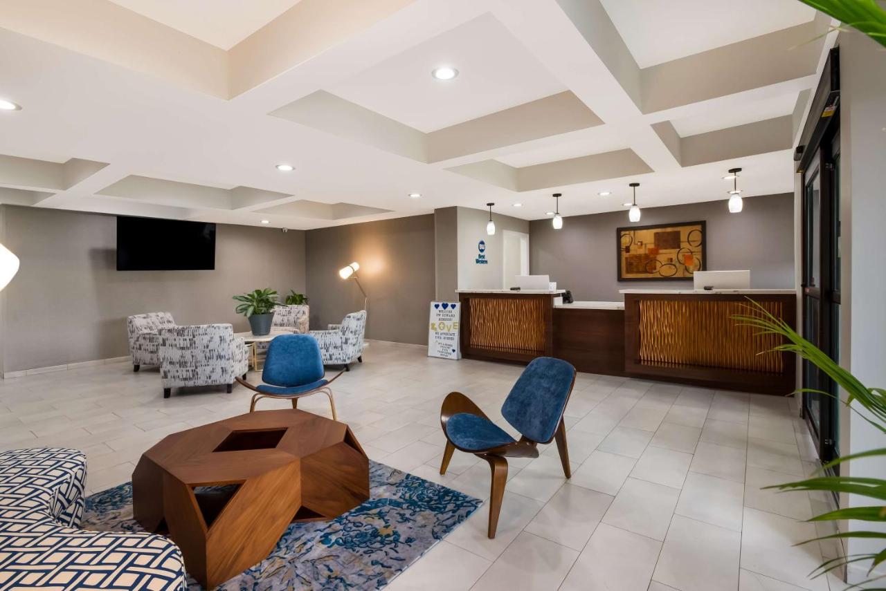  | Best Western La Place Inn