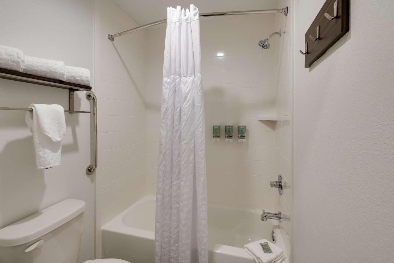  | Best Western La Place Inn