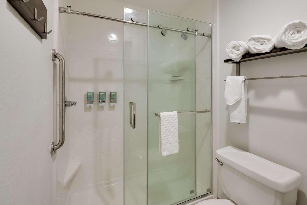  | Best Western La Place Inn