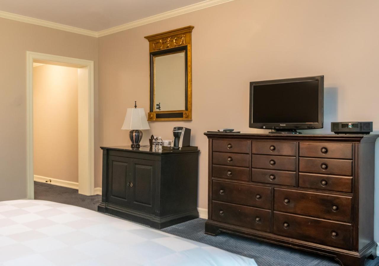 Deluxe King Room at Castle Hotel & Spa
