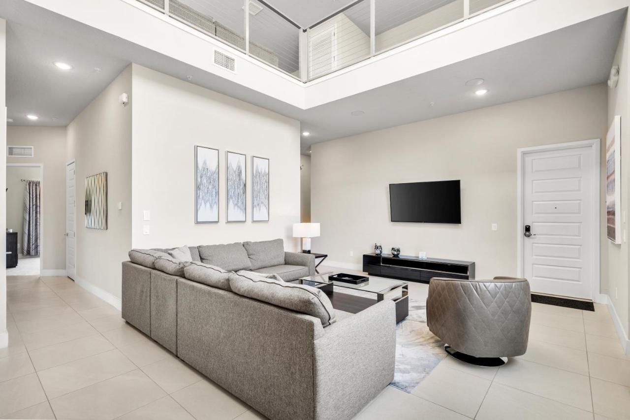  | Beautiful Condo near Disney w Hotel Amenities - 7740-51-209