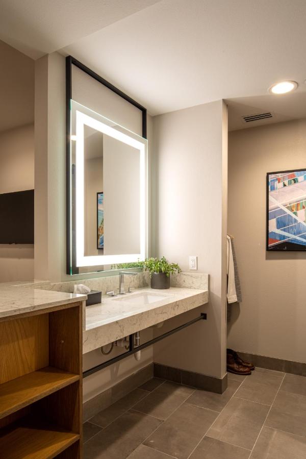 | Ayres Hotel Rialto Fontana
