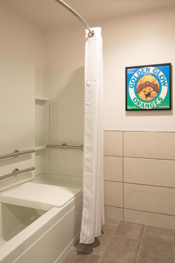 | Ayres Hotel Rialto Fontana