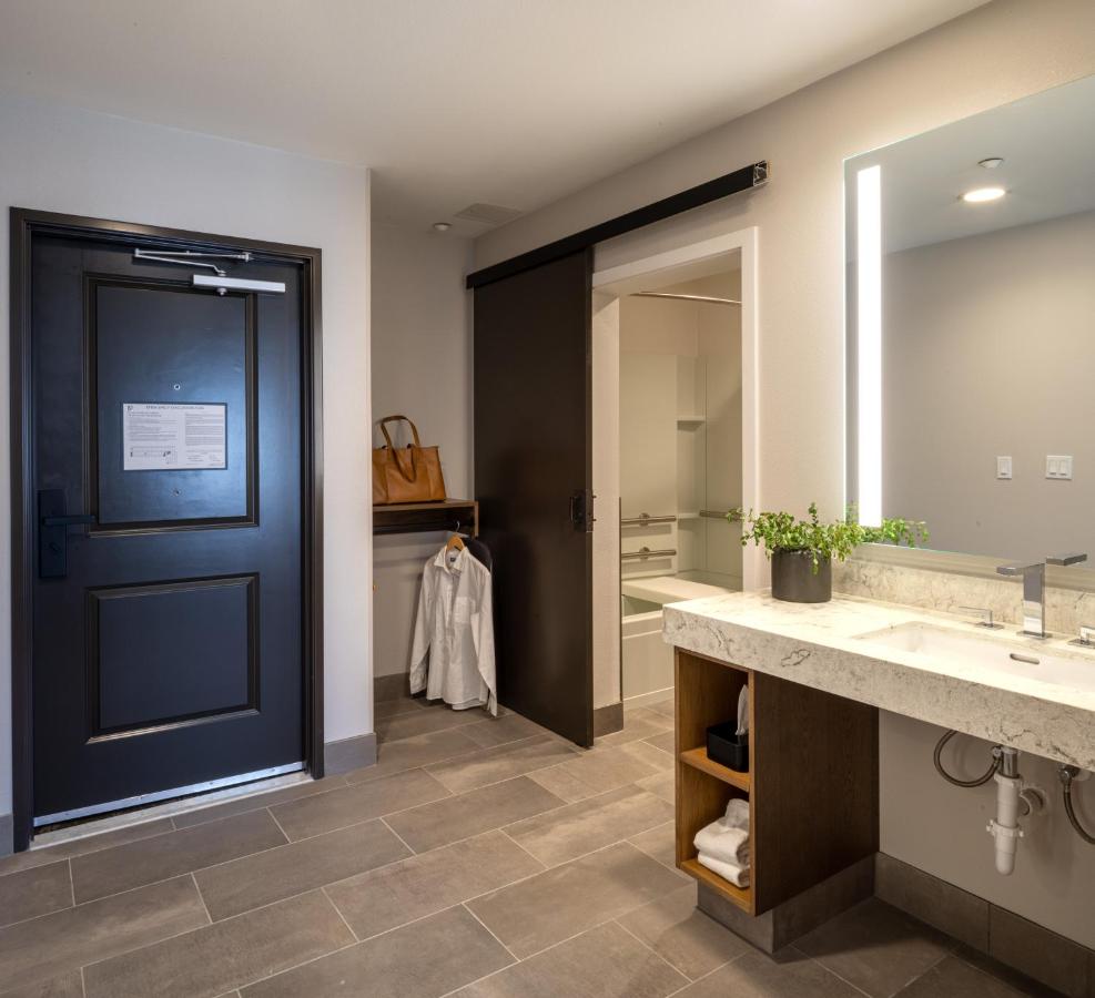 | Ayres Hotel Rialto Fontana