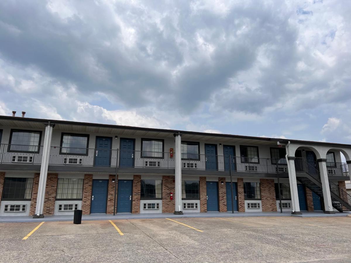 | Americas Best Value Inn Blue Ridge