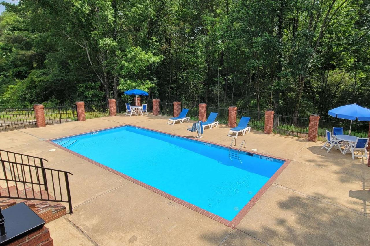 | Econo Lodge Kosciusko