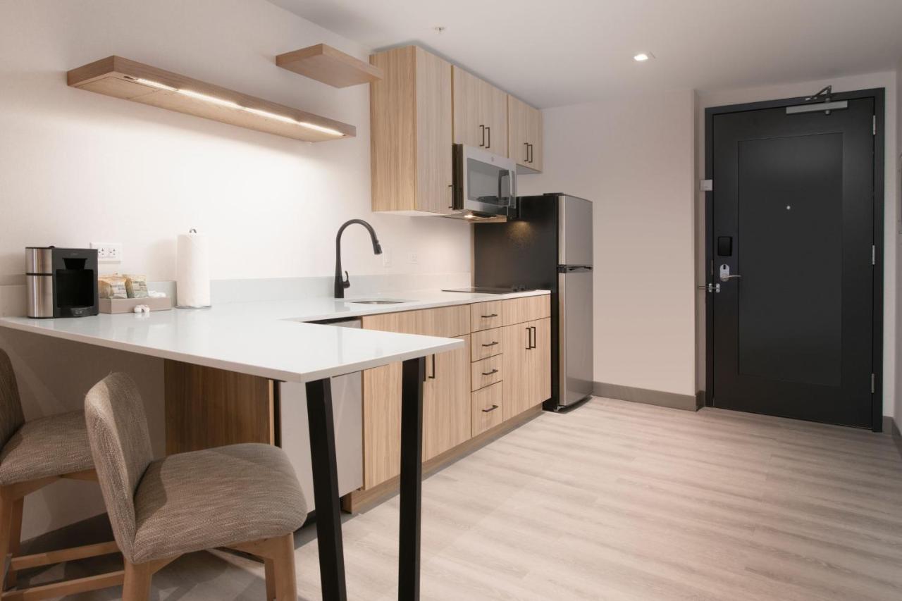 | Residence Inn by Marriott St Louis Clayton