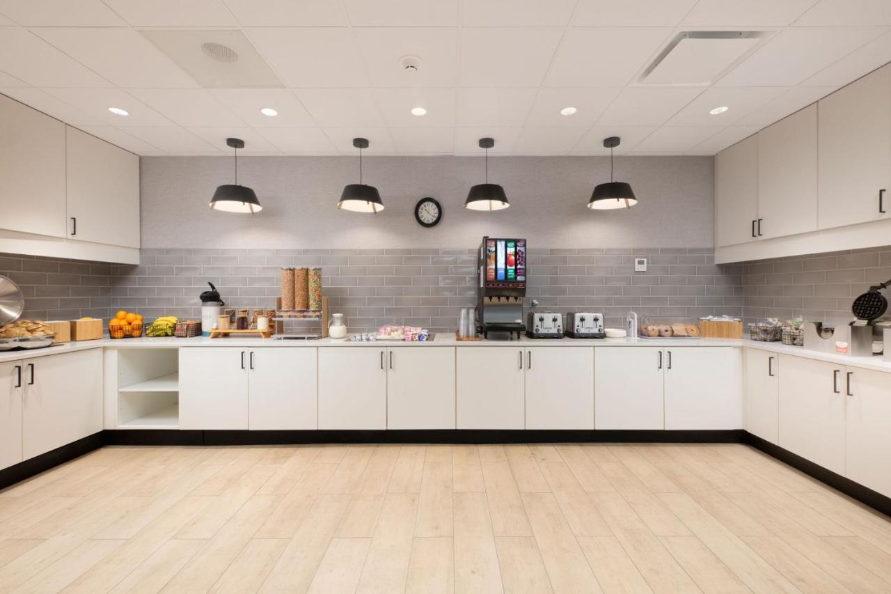 | Residence Inn by Marriott St Louis Clayton