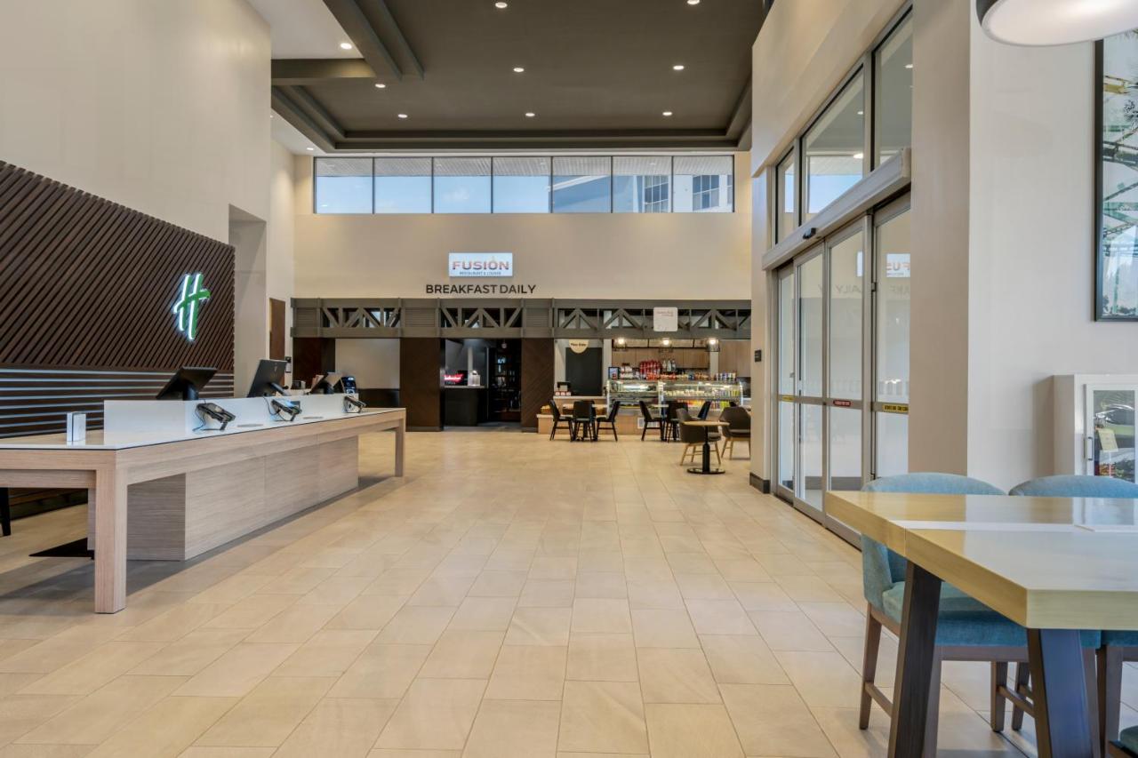  | Holiday Inn Orlando Intl Drive Conv Center, an IHG Hotel