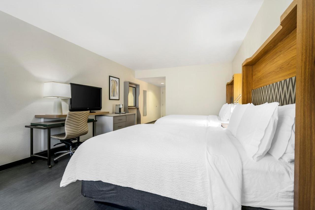  | Holiday Inn Orlando Intl Drive Conv Center, an IHG Hotel