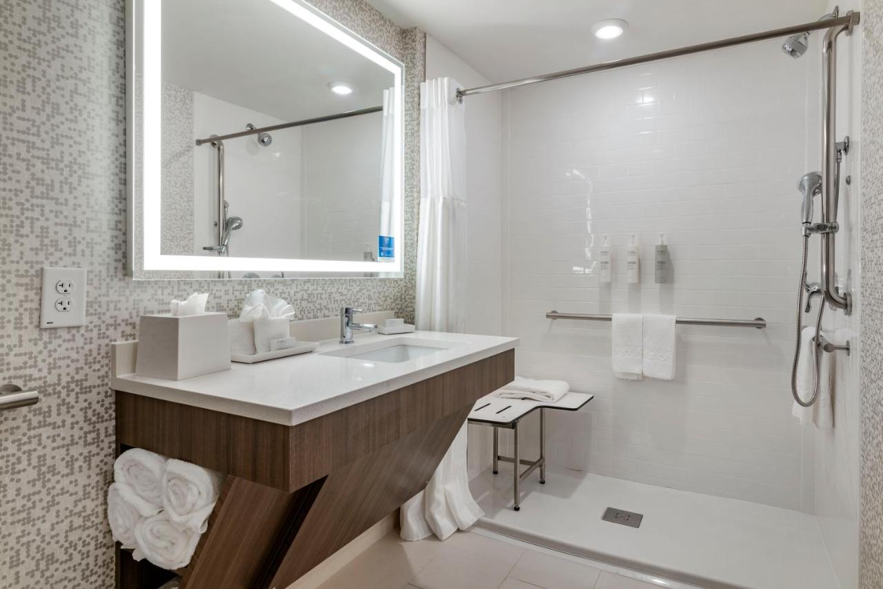 One King Suite with Roll-In Shower - Mobility/Hearing Access at Home2 Suites by Hilton Bangor