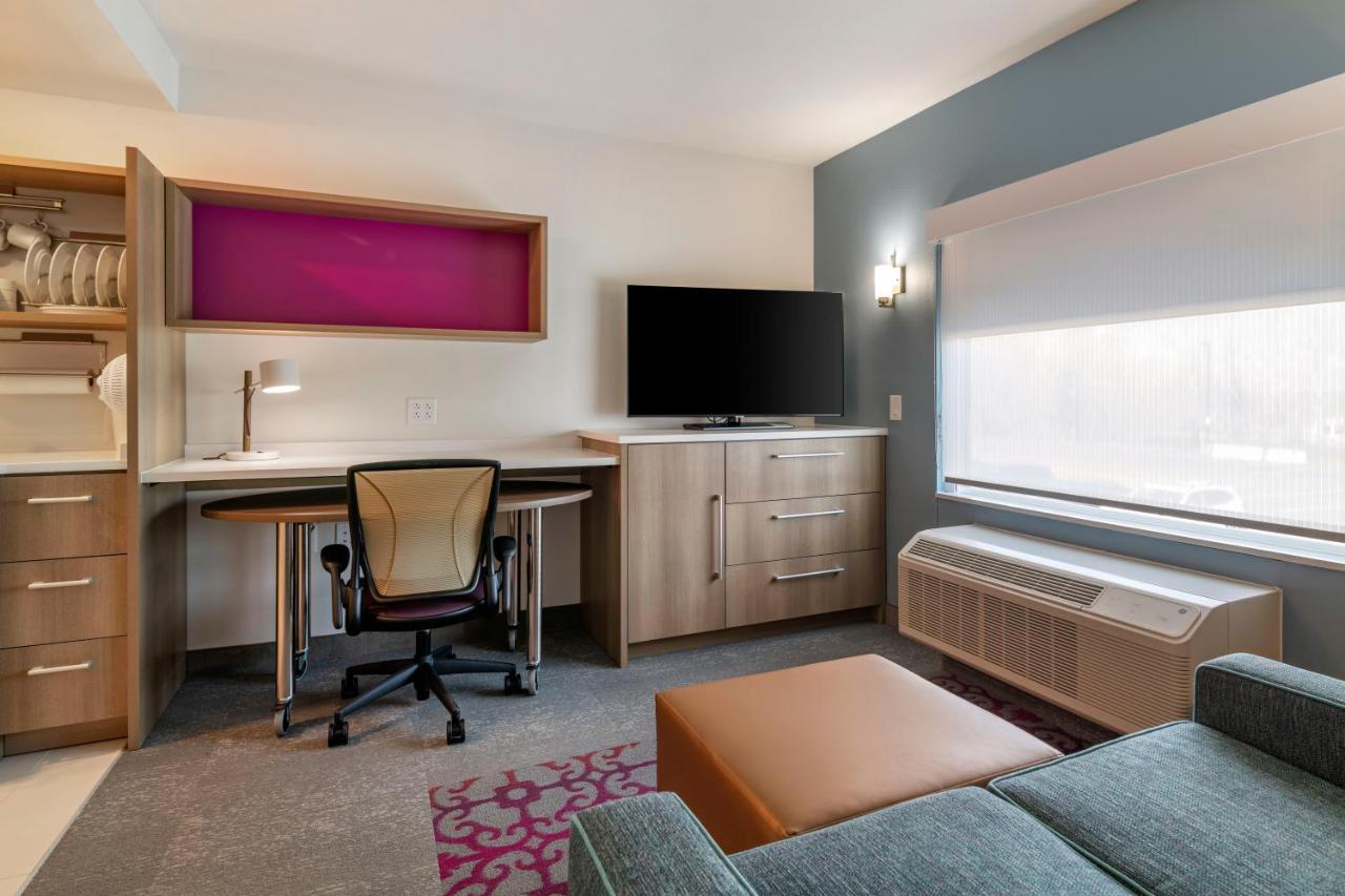 Studio Suite with One King Bed at Home2 Suites by Hilton Bangor